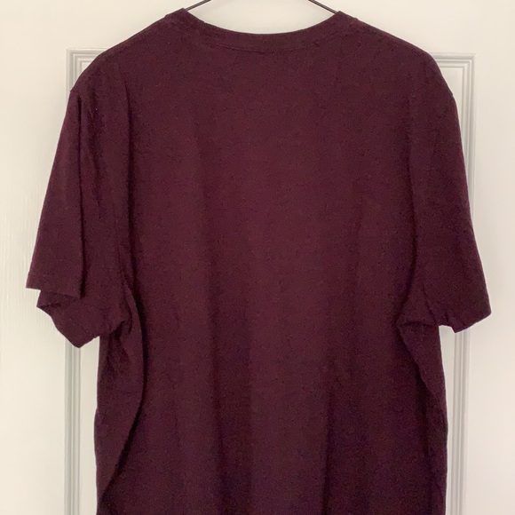 American Eagle T-shirt - Picture 3 of 3